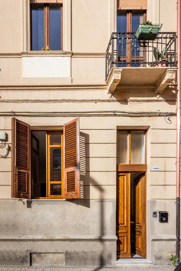 Deledda Home Cagliari Exteriör bild