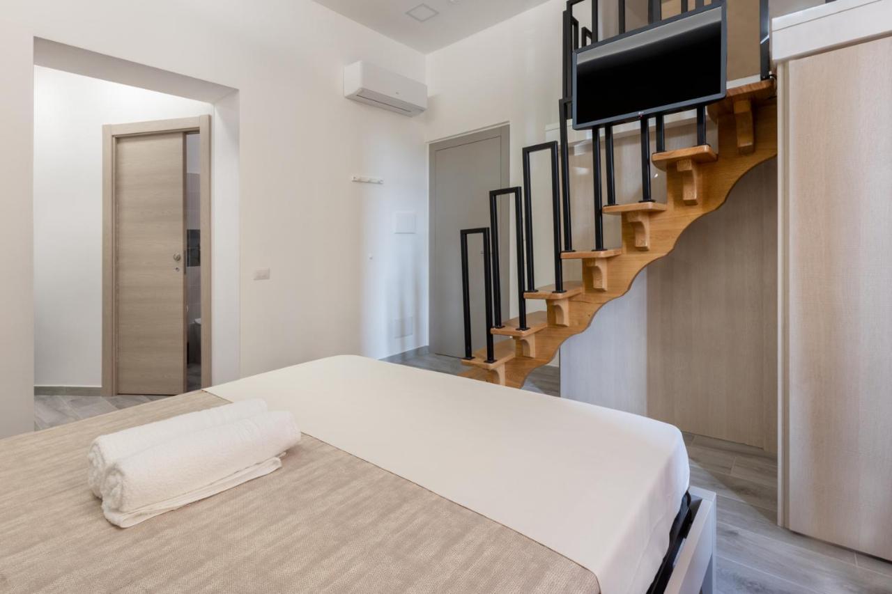 Deledda Home Cagliari Exteriör bild